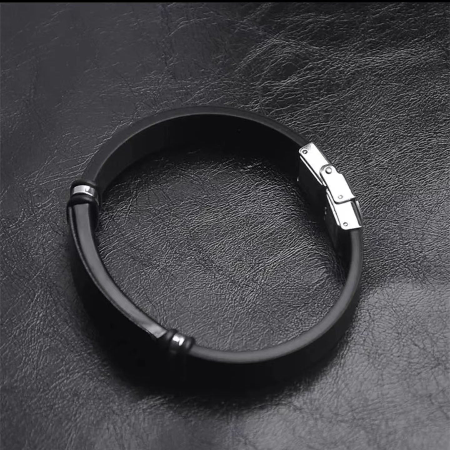 Football fans peripheral bracelet