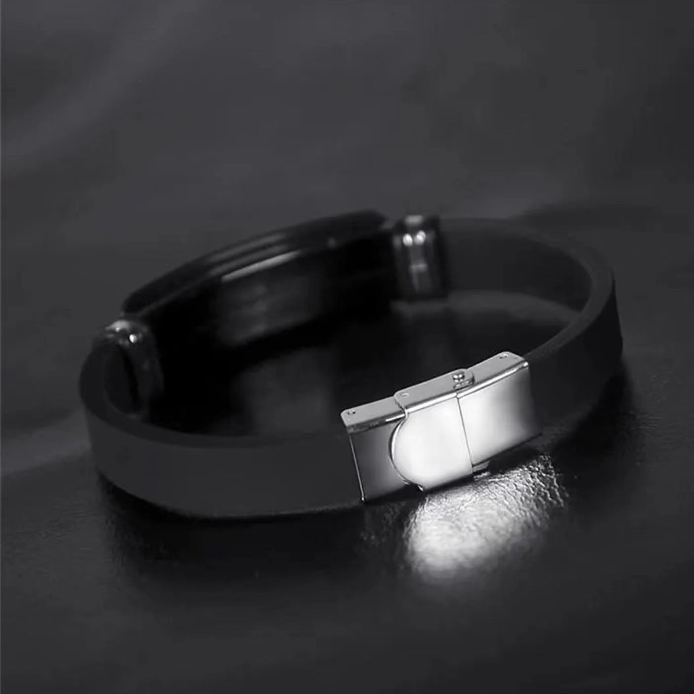 Football fans peripheral bracelet