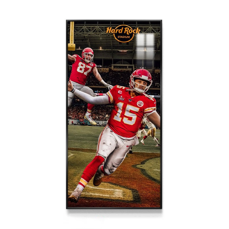 Patrick Mahomes II Wall Art